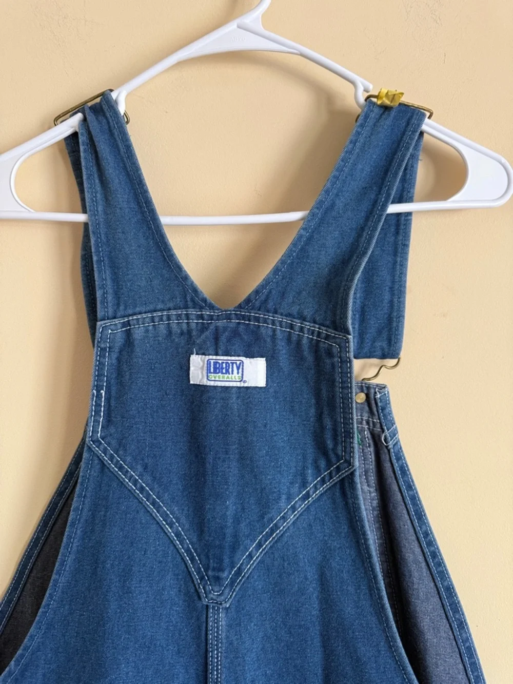 100% Cotton Navy Blue Garment with Care Tag 34 x 30‎